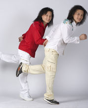 天孿兄弟活動照