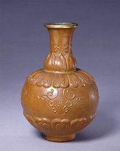 清康熙匏制蓮瓣紋瓶 清康熙匏制蓮瓣紋瓶