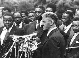 伊恩·道格拉斯·史密斯