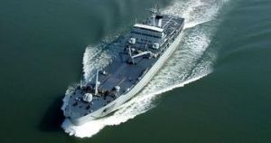 洞庭山號坦克登入艦