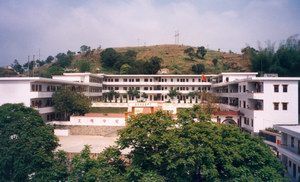 五華縣萬龍中學