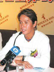 情憑誰來定對錯 情憑誰來定對錯