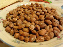 鹽焗花生米 鹽焗花生米