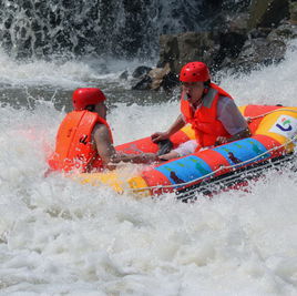 利川市佛寶山大峽谷漂流景區 利川市佛寶山大峽谷漂流景區