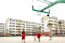 申港鎮江南花苑藍球場