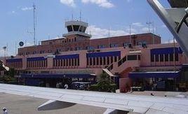 特古西加爾巴機場