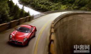 阿爾法羅密歐8C Competizione外觀