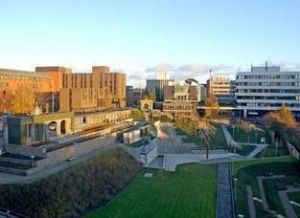 斯萊斯克萊德大學