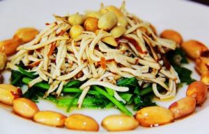 香菜花生米拌茶乾