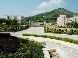 揭東縣實驗中學 揭東縣實驗中學