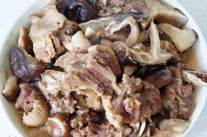 大鵝燉香菇 大鵝燉香菇