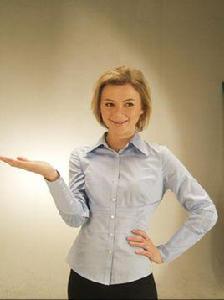 愛華[中央電視台外籍主持人]