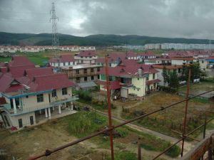 曼弄楓村 曼弄楓村