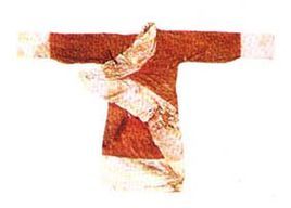 黃紗地印花敷彩絲綿袍 黃紗地印花敷彩絲綿袍