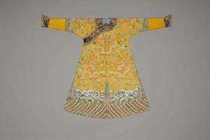 清明黃色緞繡彩雲蝠壽字金龍紋男夾龍袍 清明黃色緞繡彩雲蝠壽字金龍紋男夾龍袍