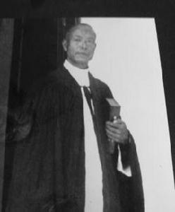 朱煥章[苗族教育家]