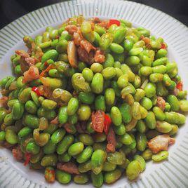 青豆炒肉丁 青豆炒肉丁