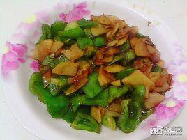 燈椒炒土豆 燈椒炒土豆
