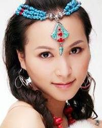 央金[藏族歌手澤仁央金]