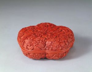 清剔紅團香寶盒 清剔紅團香寶盒