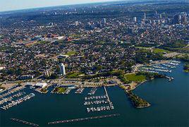 漢密爾頓[加拿大安大略省重工業城市]