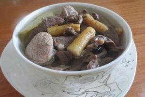 黨參五味豬心湯 黨參五味豬心湯