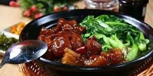 紅燒鴨肉煲飯 紅燒鴨肉煲飯