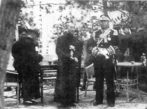 （圖）1936年，韓復榘（右二）與馮玉祥（右一）在山東泰山留影