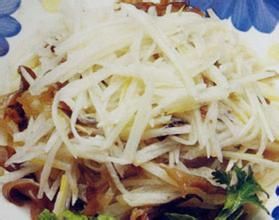 涼拌山藥絲 涼拌山藥絲