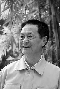 陳玉村[海峽（福州）大熊貓研究交流中心主任]