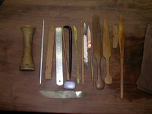 制壺工具：頂柱、尖刀、小拍子、等