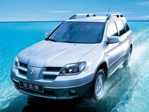 三菱OUTLANDER 三菱OUTLANDER