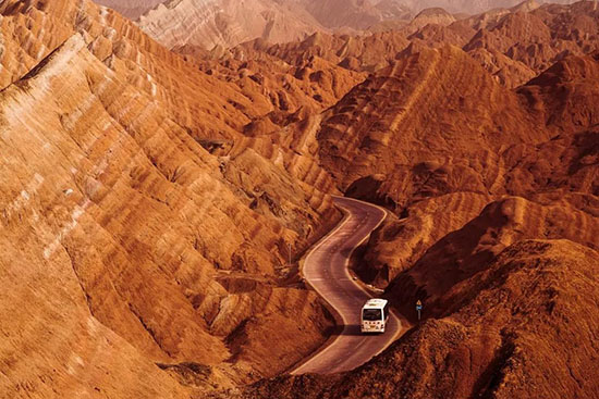 等一個人,陪我去張掖。