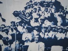 朱德視察撫順艦