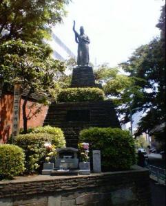 位在東京澀谷的二二六事件慰靈碑