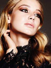 夏洛特&middot;維嘉 Charlotte Vega