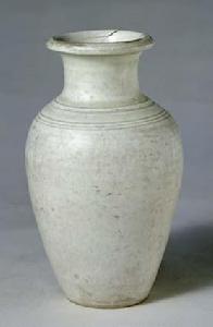 隋唐白釉瓶