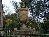 黑斯廷斯在家鄉的墓地