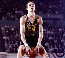 里克·巴里“端尿盆”