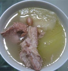 合掌瓜豬踭湯 合掌瓜豬踭湯