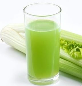 西芹芹菜汁 西芹芹菜汁