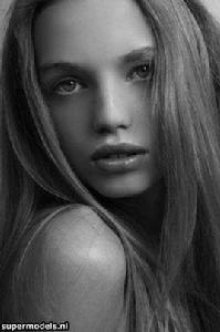 黛安娜·法庫麗娜 黛安娜·法庫麗娜