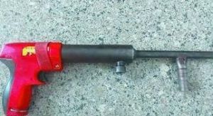 射釘槍