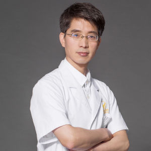 張鋒[昆明麗都醫療美容醫院整形美容專家]