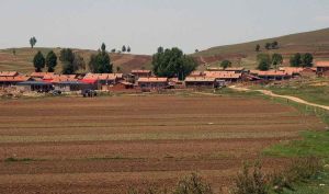 腦包村[雲南會澤縣魯納鄉下轄村]