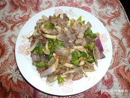 平菇燒牛肉 平菇燒牛肉