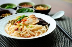 五彩炒米粉 五彩炒米粉