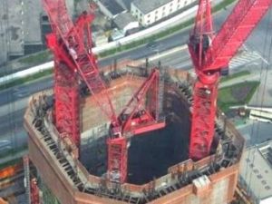 內爬式塔吊 內爬式塔吊