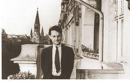 瓦里安·費賴伊 瓦里安·費賴伊