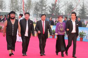 出品人金朝水，製片人趙旭東，亮相紅地毯